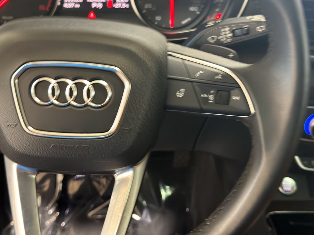 Used 2023 Audi Q5 2.0T Premium w/ Convenience Package AWD/4WD image 14