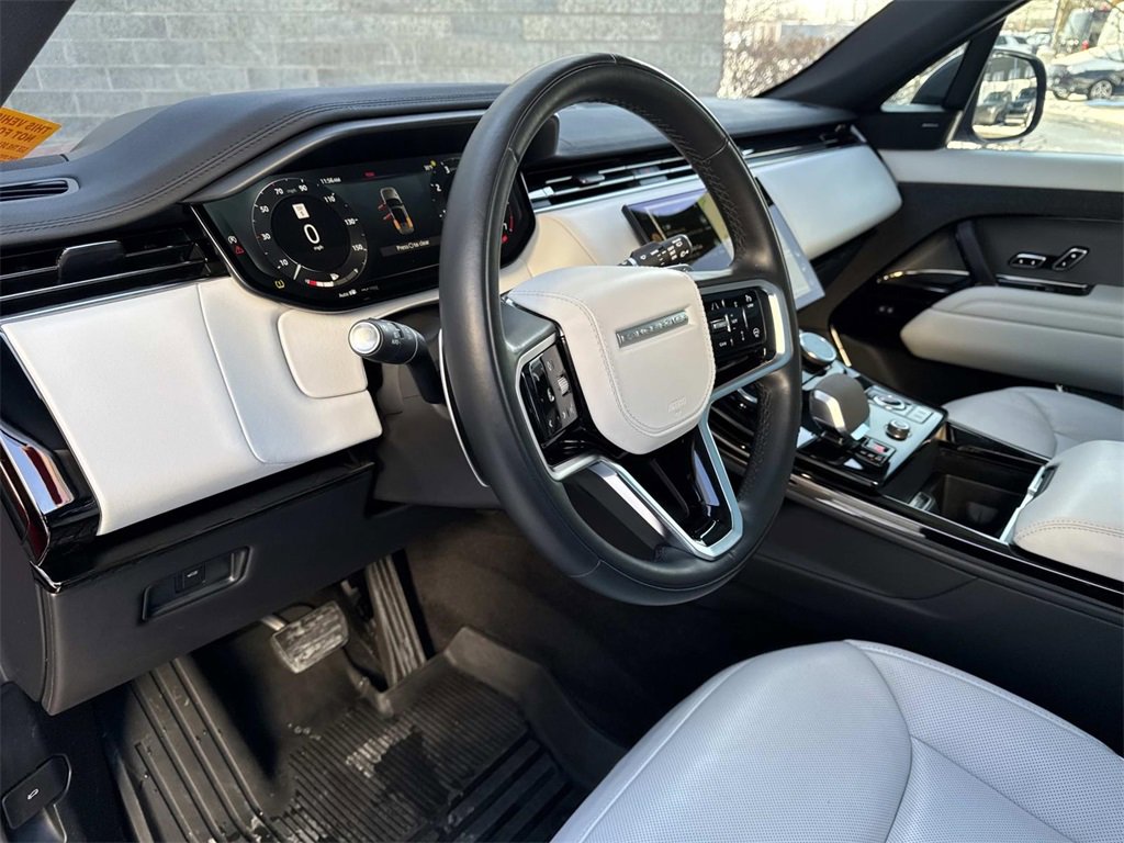 Used 2023 Land Rover Range Rover Sport SE image 20