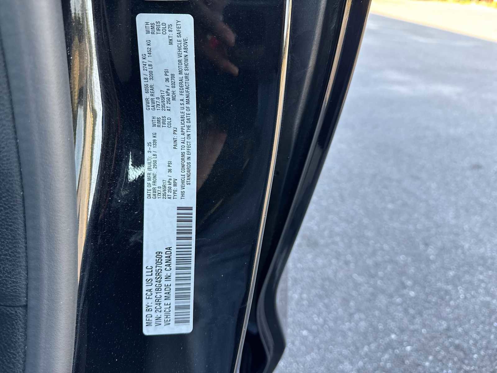 Used 2025 Chrysler Pacifica Select FWD image 34