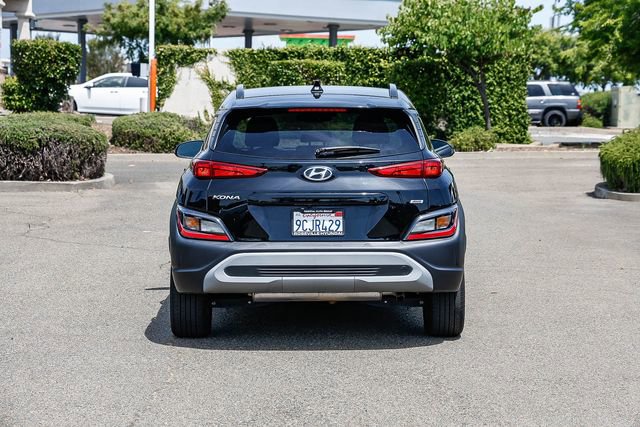 Certified 2022 Hyundai Kona SEL w/ Cargo Package AWD/4WD image 4