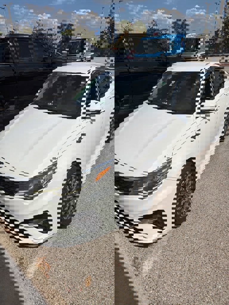 Used 2019 Kia Optima LX w/ LX 17" Wheel Package image 3