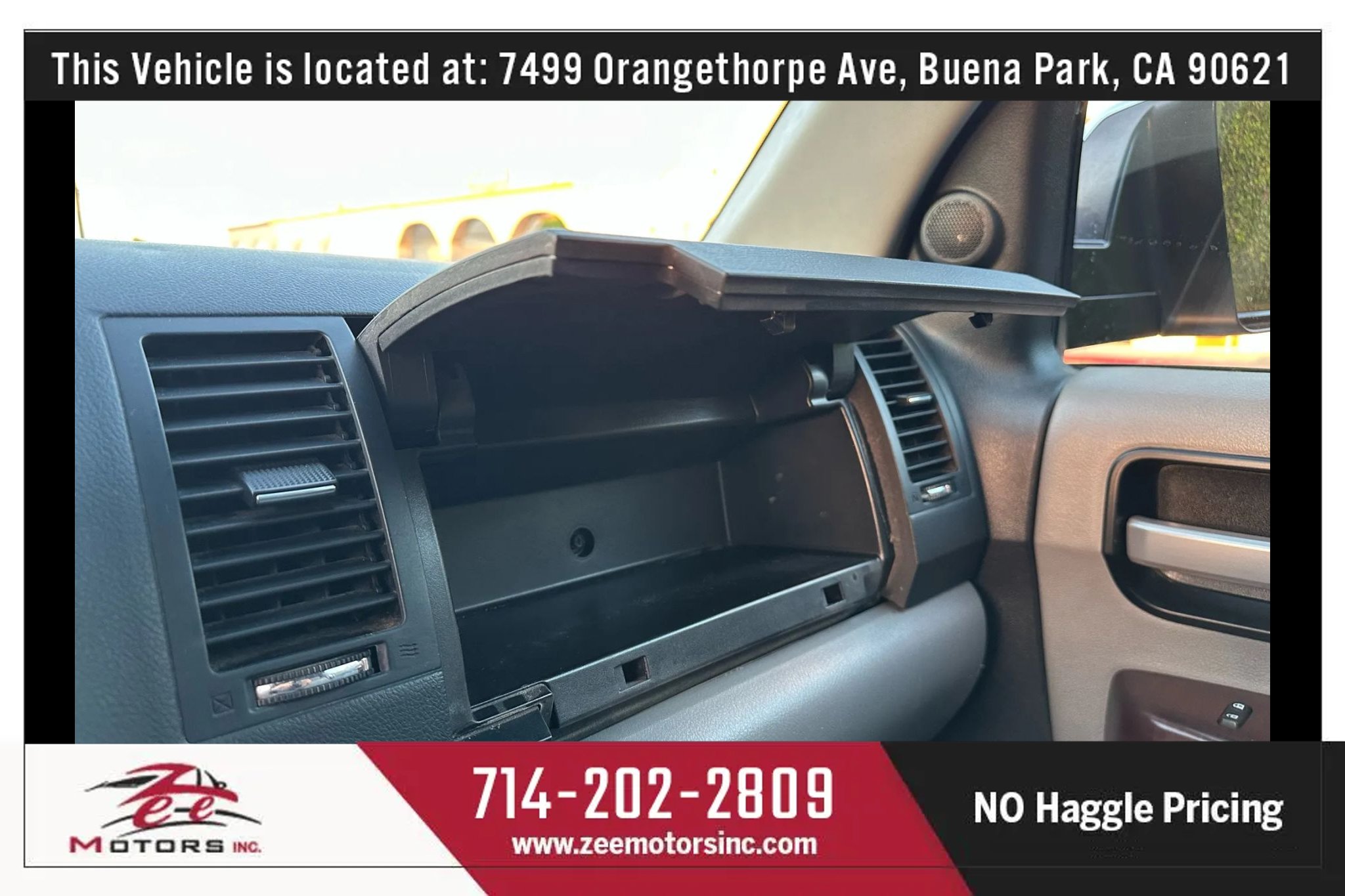 Used 2013 Toyota Sequoia Platinum RWD image 30