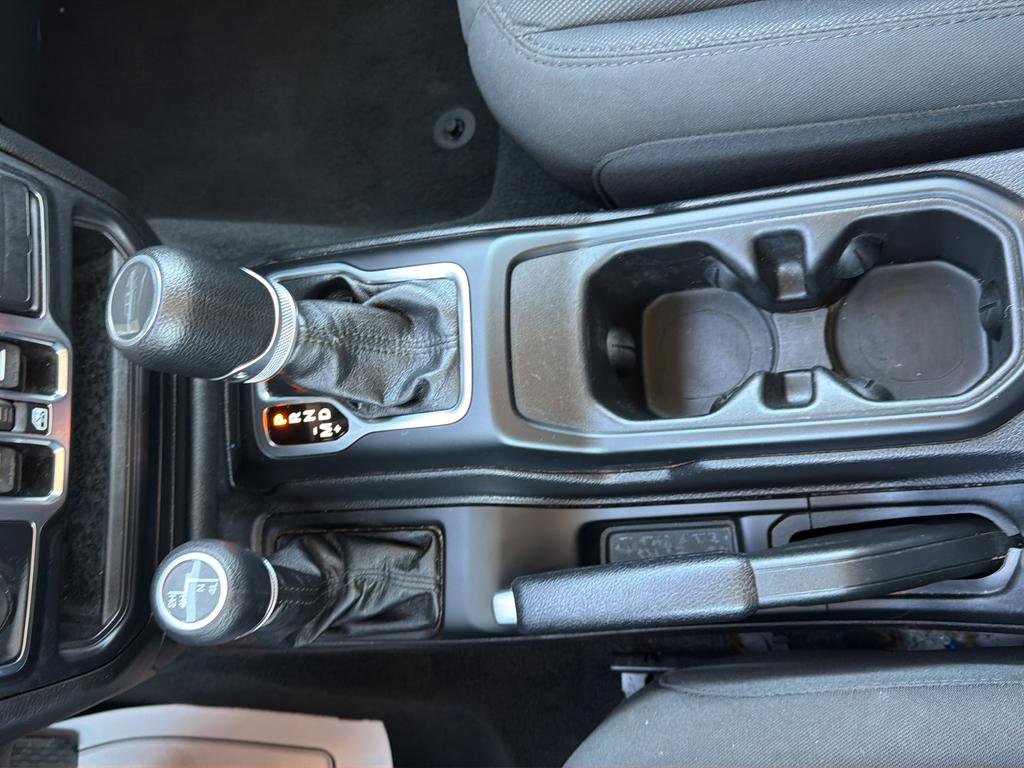 Used 2023 Jeep Gladiator Sport image 27