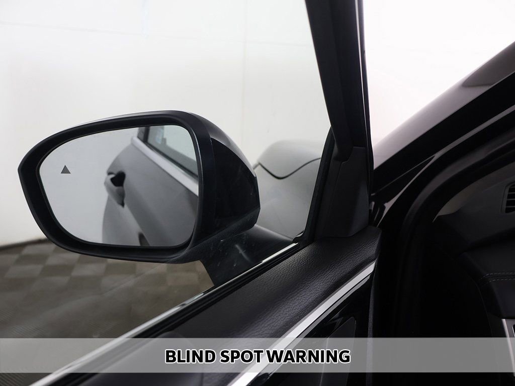 New 2026 Mitsubishi Outlander SE image 7