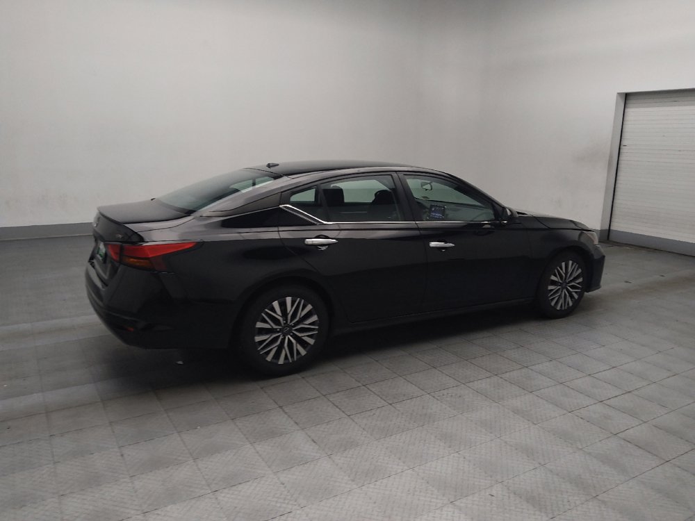 Used 2023 Nissan Altima 2.5 SV image 10