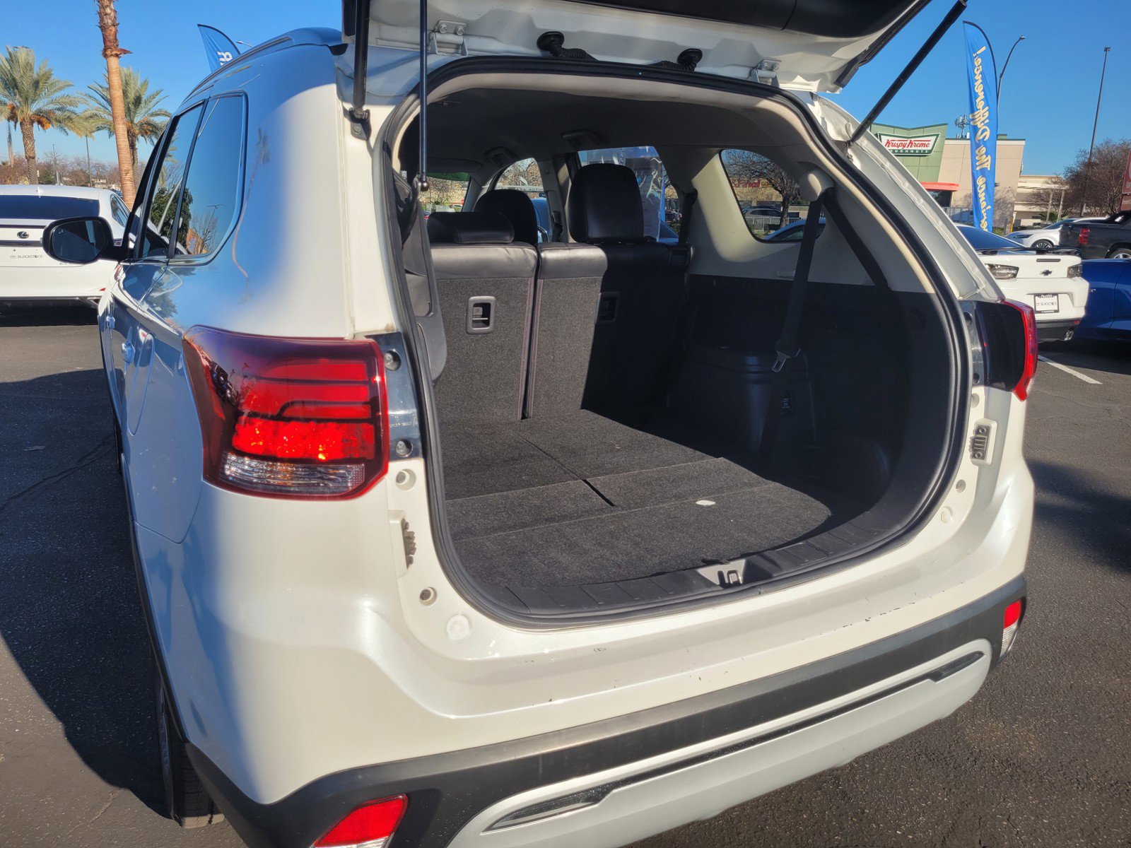 Used 2019 Mitsubishi Outlander SE image 27