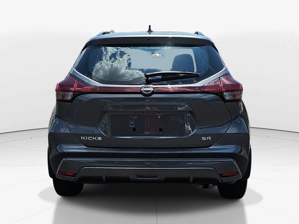 Used 2023 Nissan Kicks SR FWD image 7