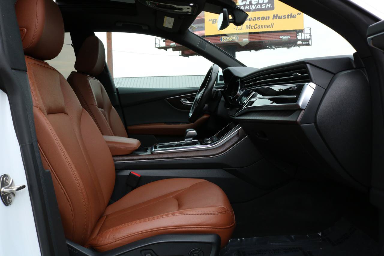 Used 2019 Audi Q8 Premium Plus w/ Premium Plus AWD/4WD image 58