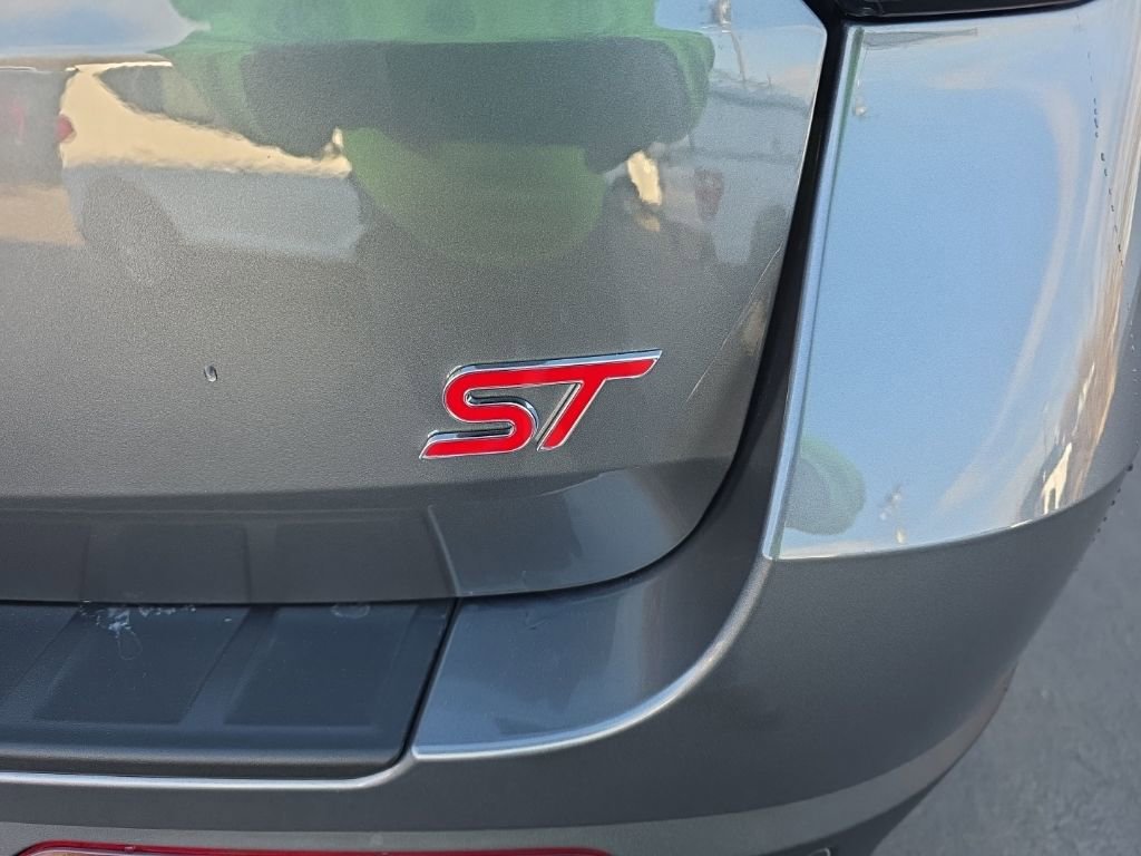 Used 2025 Ford Explorer ST image 11