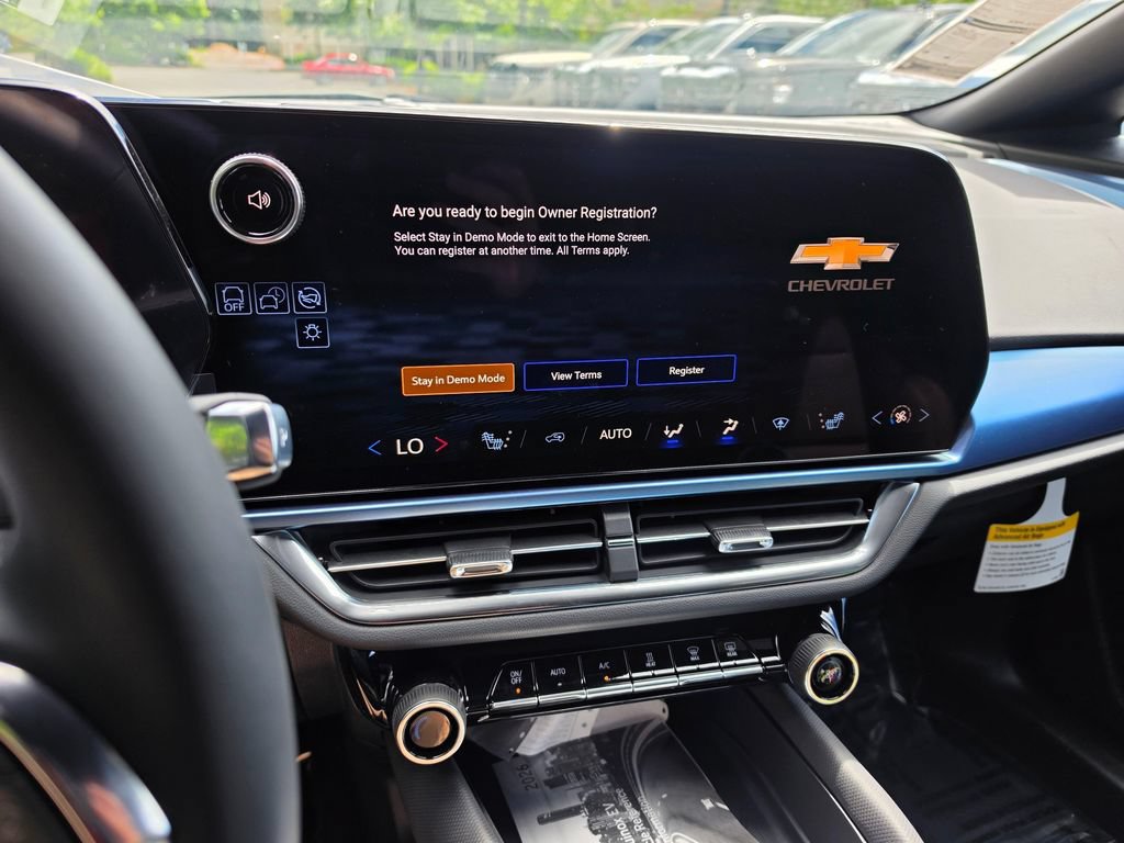 New 2026 Chevrolet Equinox EV LT AWD/4WD image 23