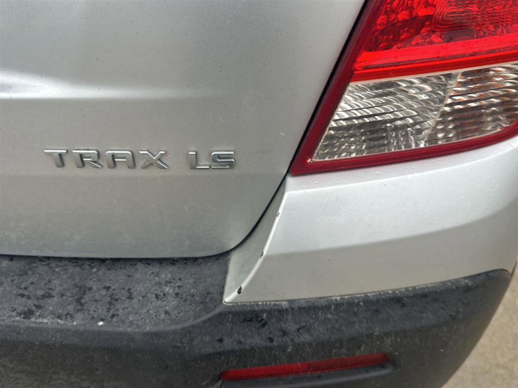 Used 2015 Chevrolet Trax LS w/ LPO, Protection Package FWD image 10