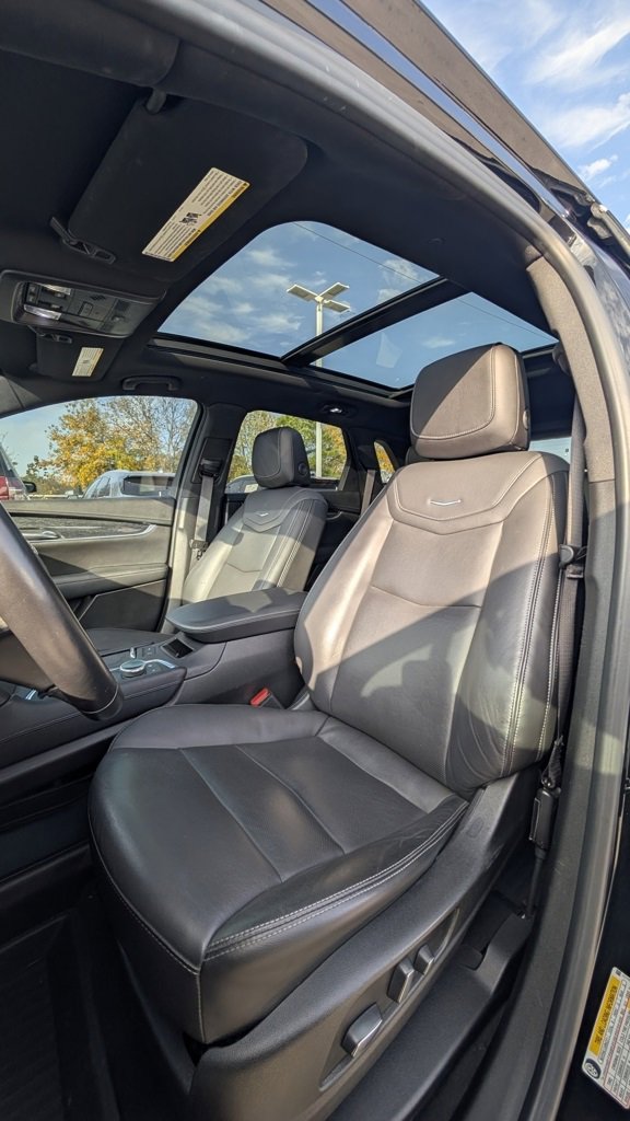 Used 2021 Cadillac XT5 Premium Luxury image 6