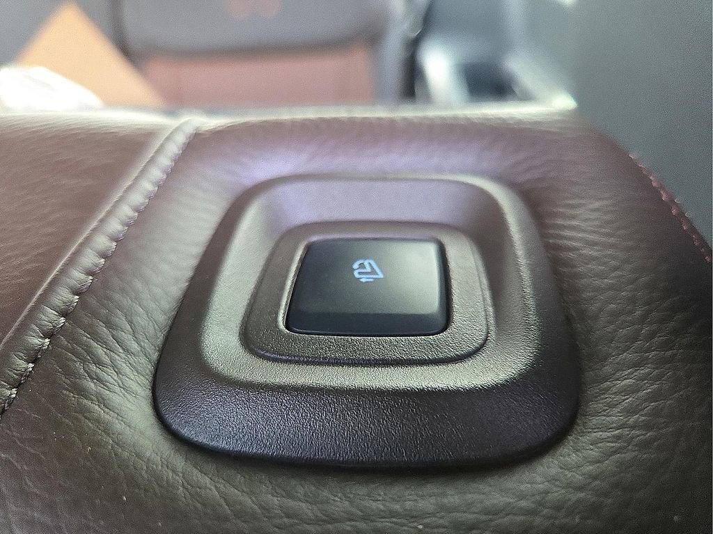 New 2026 Ford Expedition Max King Ranch AWD/4WD image 15