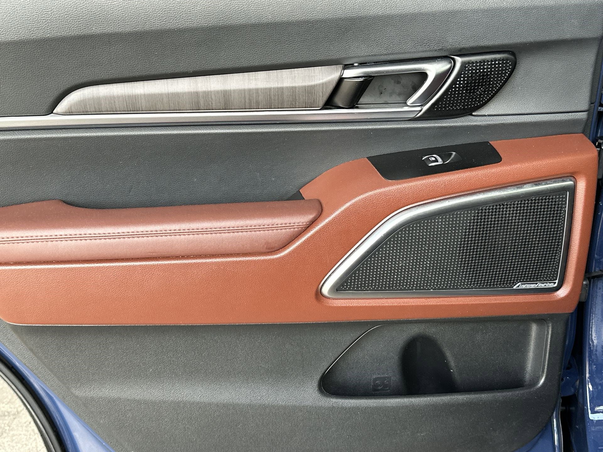 Used 2024 Kia Telluride SX image 30