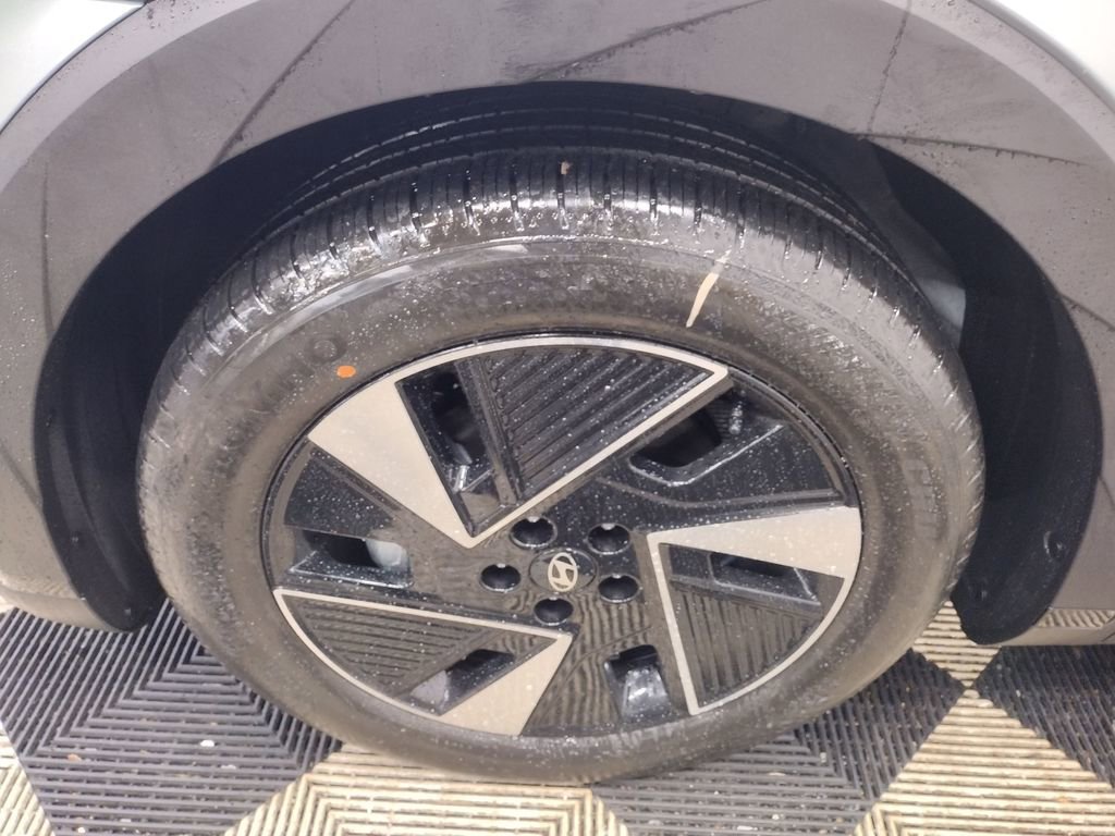 New 2026 Hyundai Ioniq 5 SEL image 5