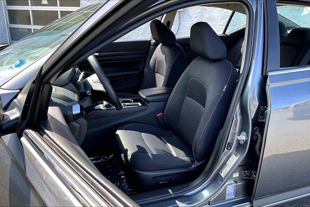 Certified 2024 Nissan Altima 2.5 SV FWD image 18