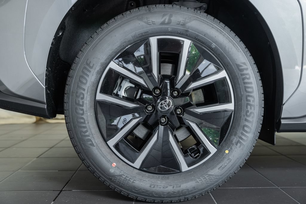 New 2026 Toyota bZ FWD image 19