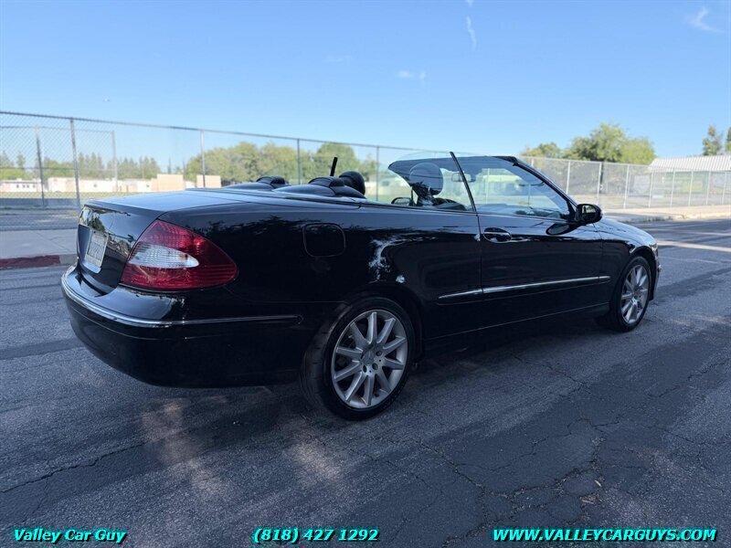 Used 2007 Mercedes-Benz CLK 350 Cabriolet image 4