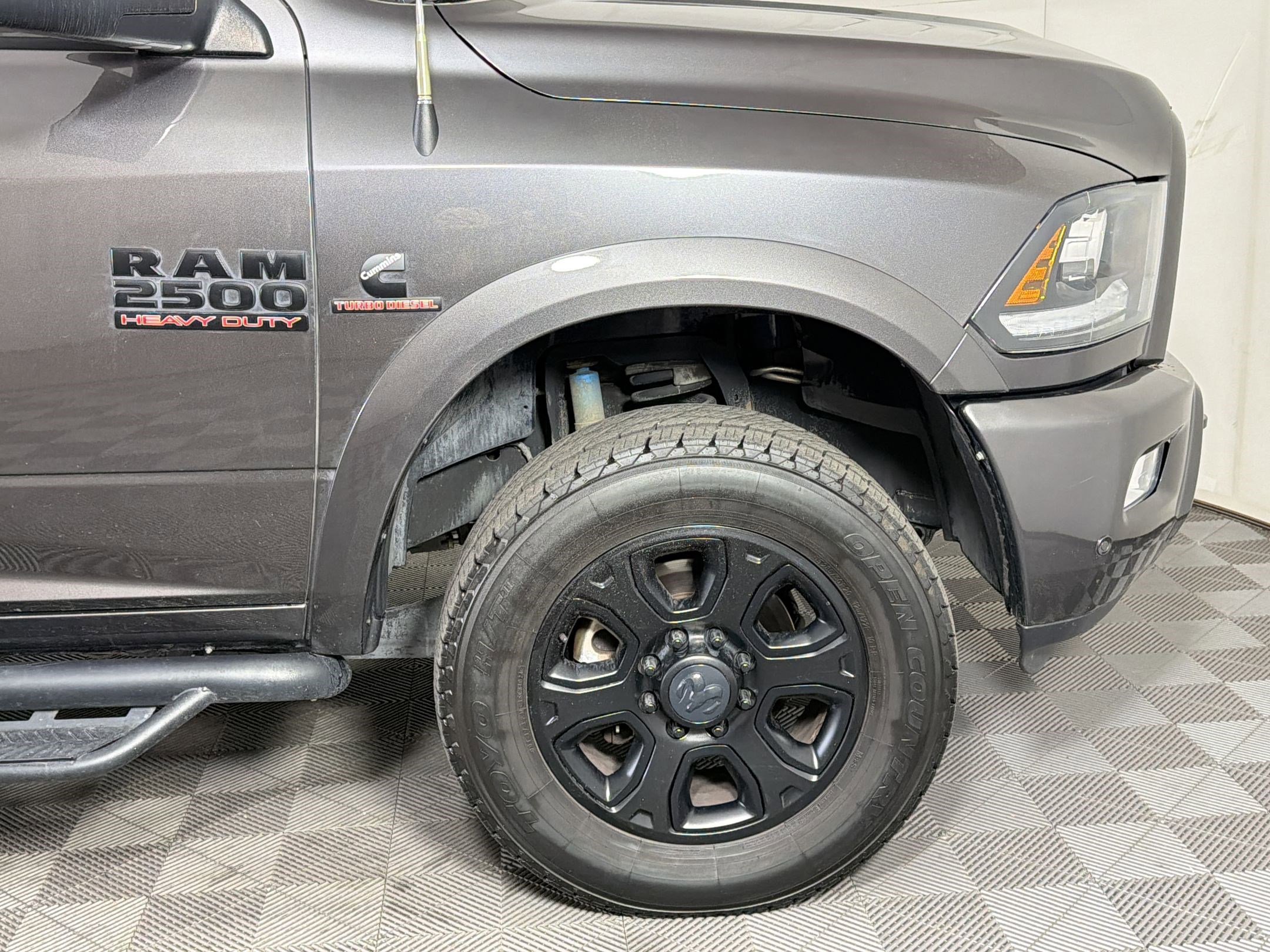 Used 2018 RAM 2500 Laramie w/ Sport Appearance Group AWD/4WD image 20