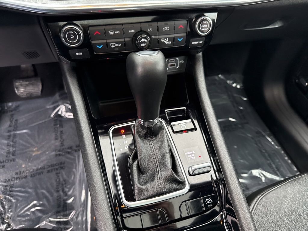 Certified 2023 Jeep Compass Limited w/ Sun and Sound Group image 14