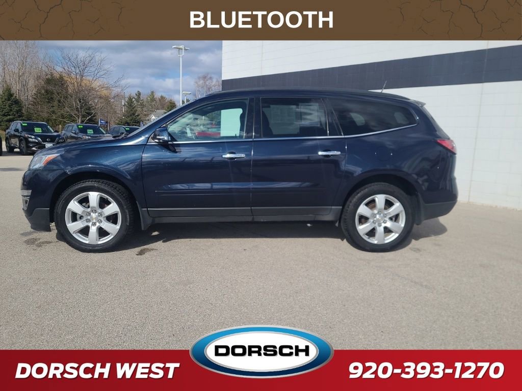 Used 2016 Chevrolet Traverse LT w/ Style and Technology Package FWD image 2
