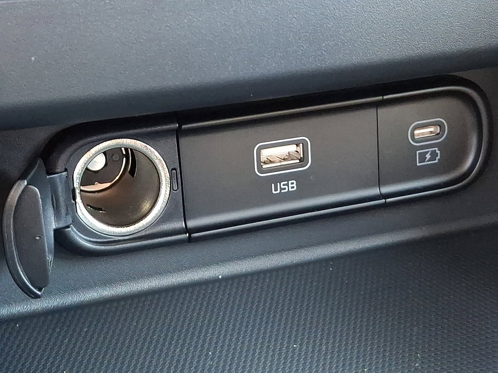 New 2026 Kia Seltos S AWD/4WD image 21
