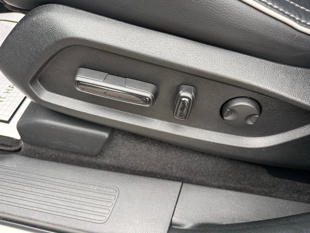 Used 2023 Honda Pilot Elite image 17