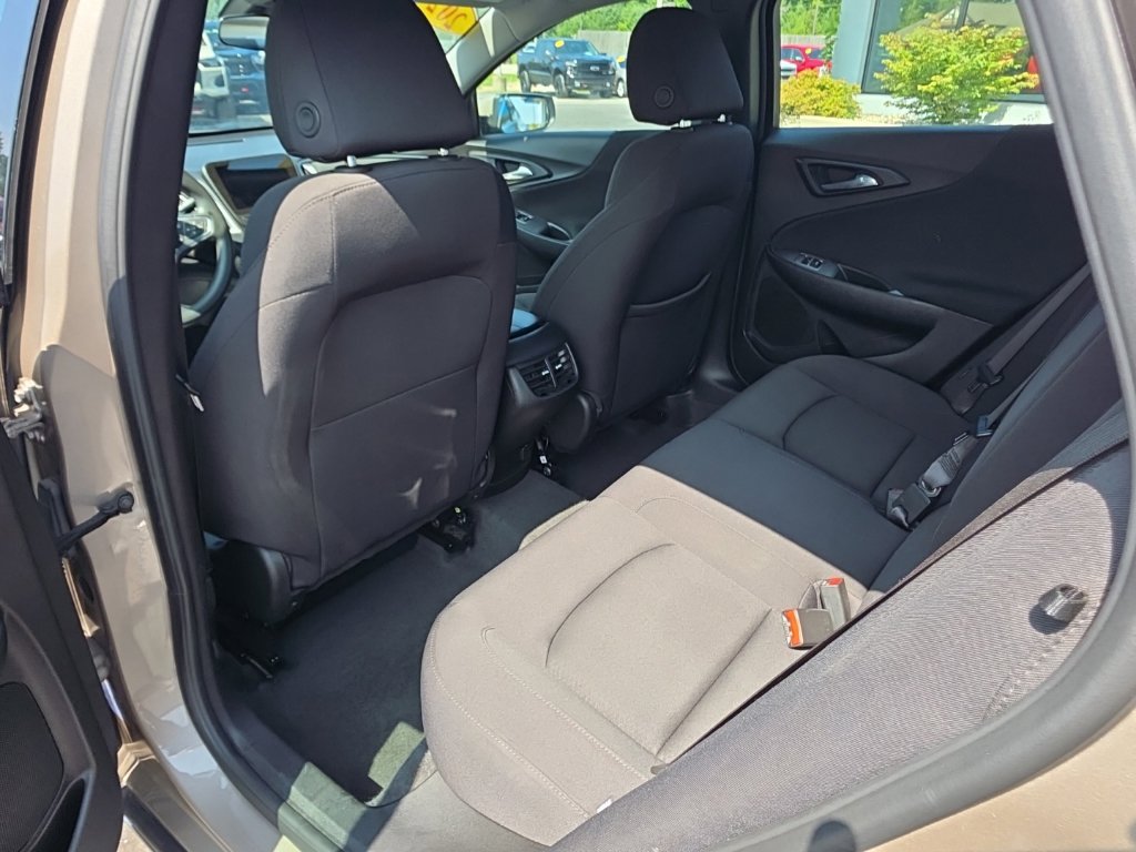 Used 2024 Chevrolet Malibu LT FWD image 25