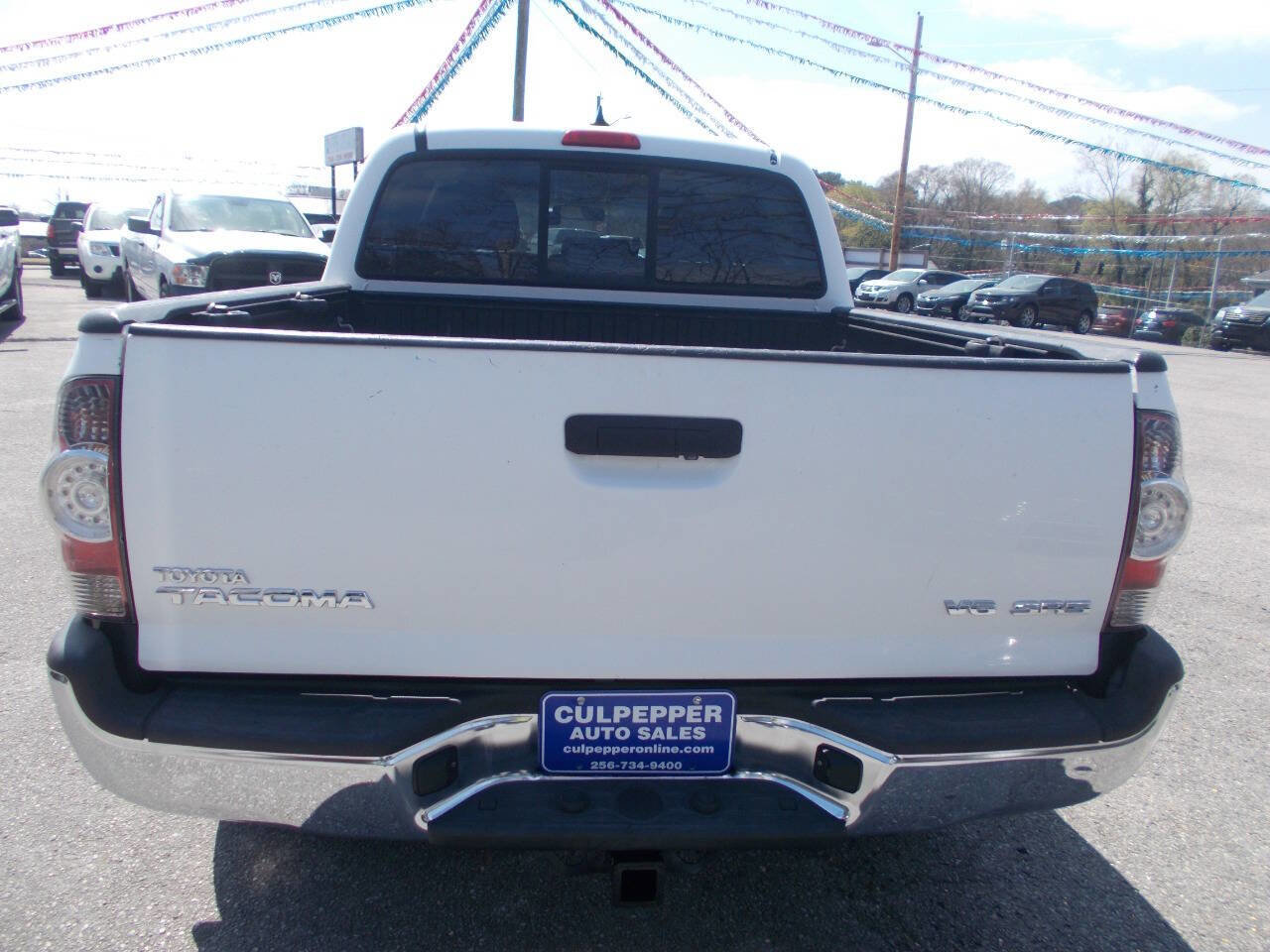 Used 2015 Toyota Tacoma 4x4 Double Cab w/ SR5 Package image 4