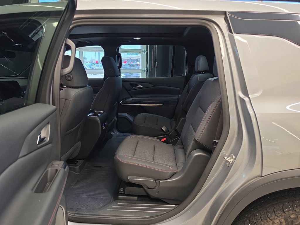 Used 2024 Chevrolet Traverse Z71 AWD/4WD image 33