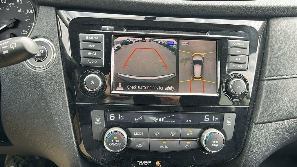 Used 2018 Nissan Rogue SV w/ Premium Package image 18