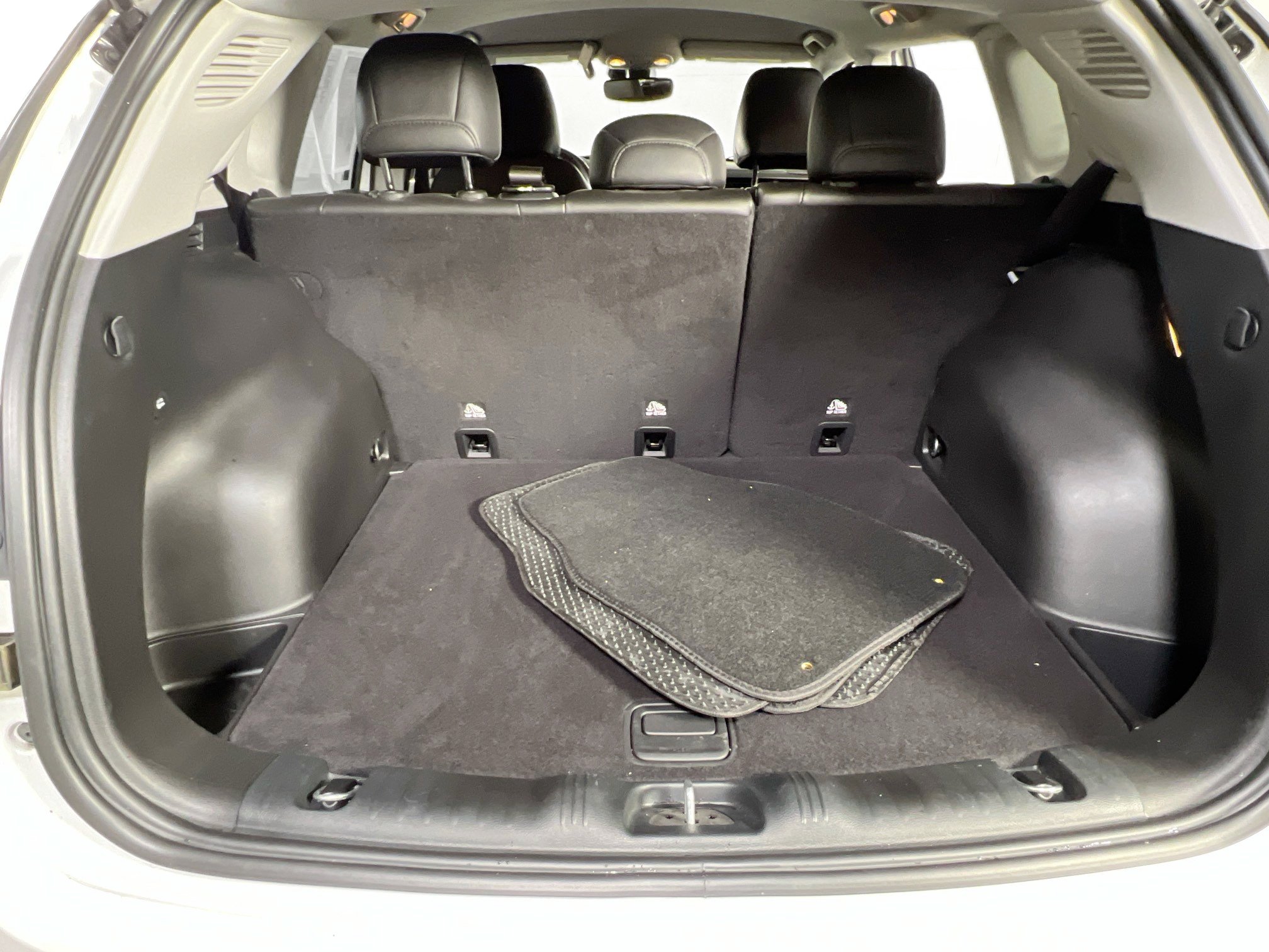 Used 2022 Jeep Compass Trailhawk w/ Trailhawk Convenience Group image 23