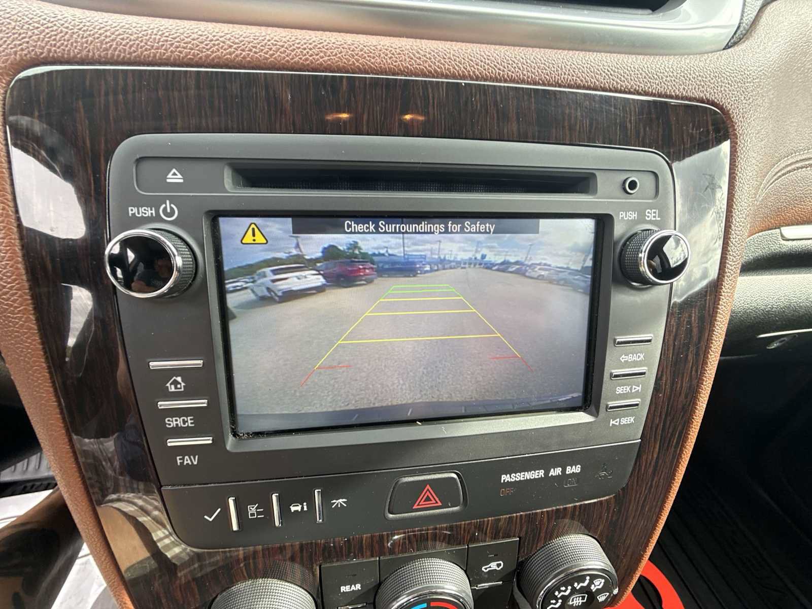 Used 2015 Chevrolet Traverse LT w/ Style and Technology Package FWD image 14