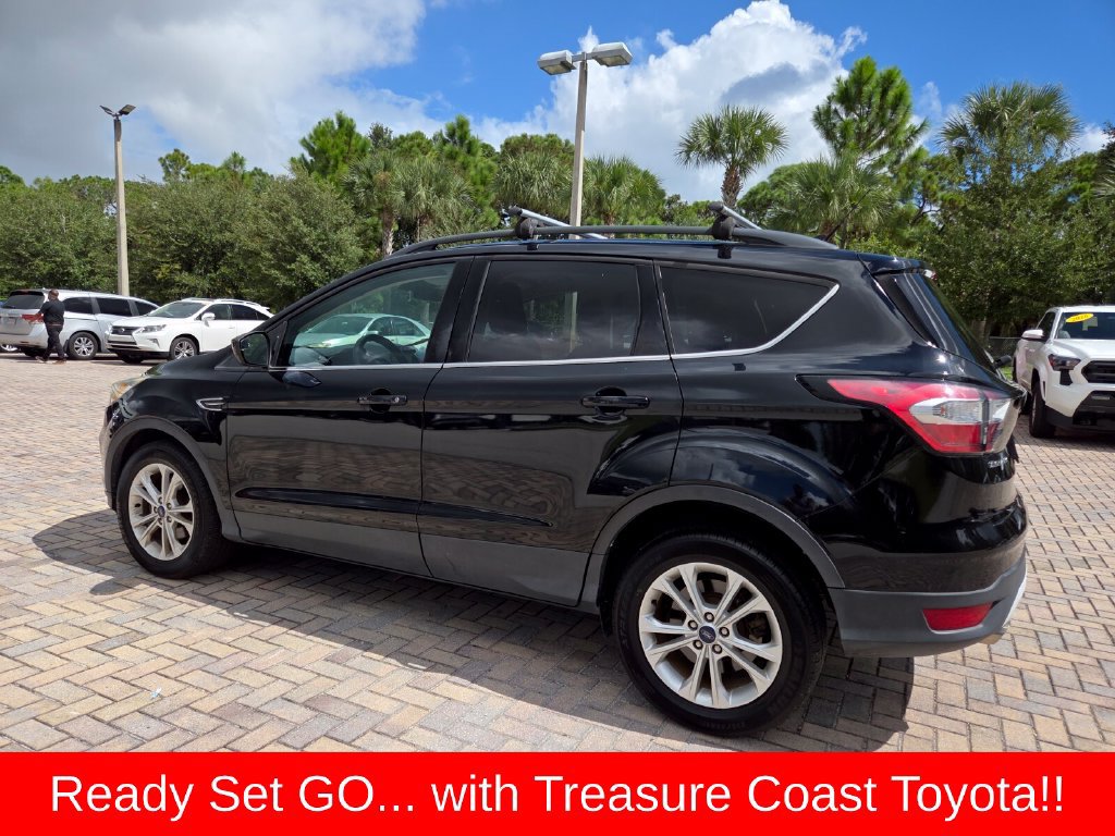 Used 2018 Ford Escape SE w/ SE Sync 3 Package FWD image 10