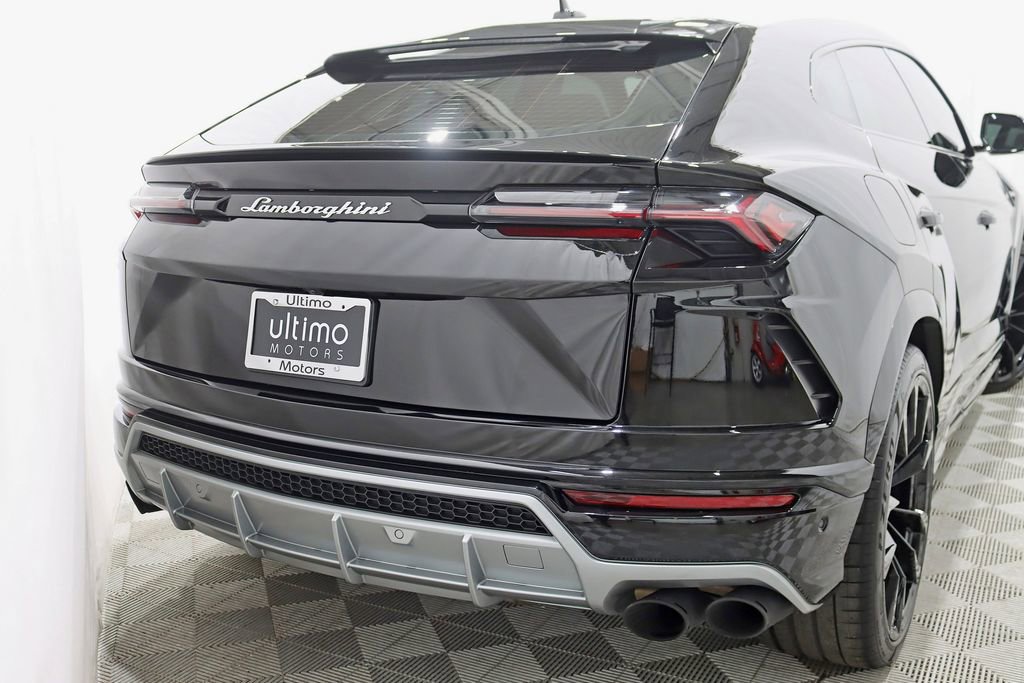 Used 2021 Lamborghini Urus image 13