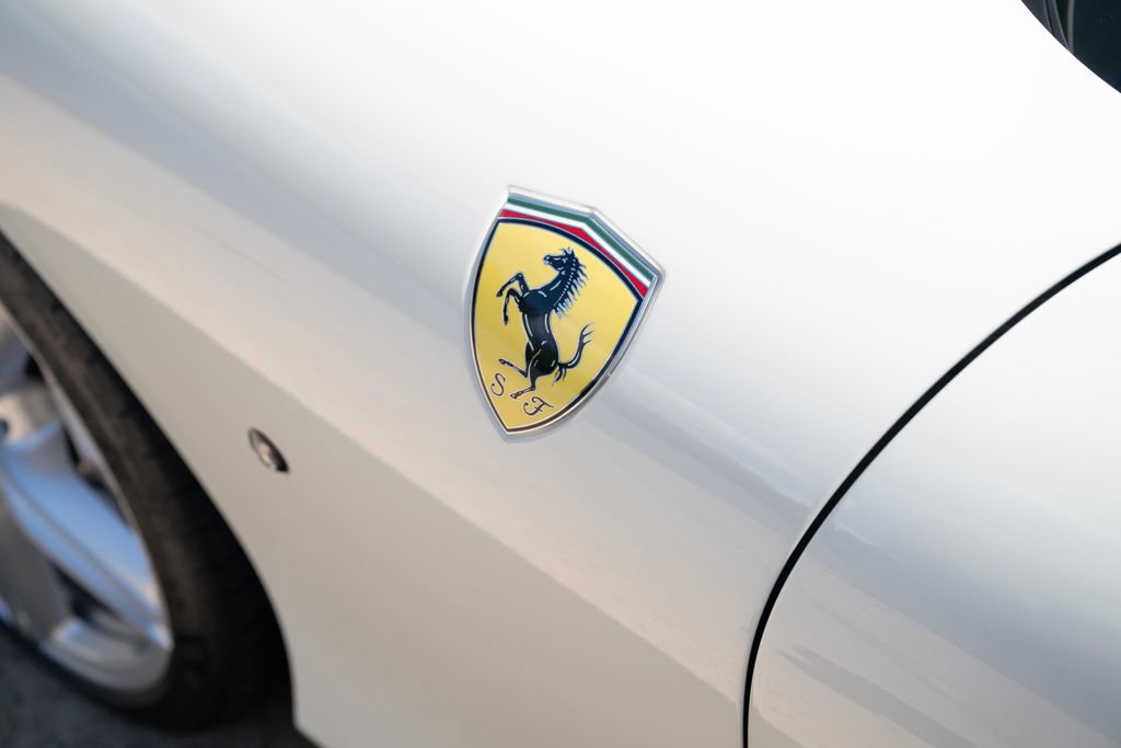 Used 2022 Ferrari Roma RWD image 17