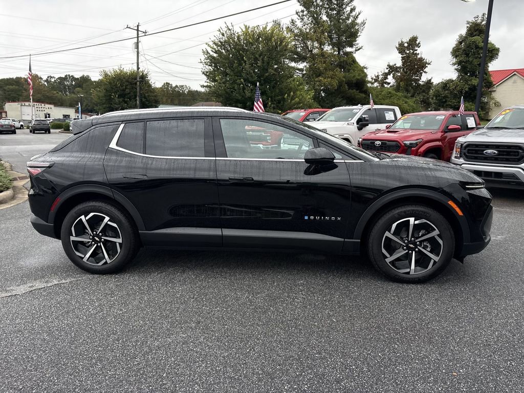 New 2026 Chevrolet Equinox EV LT image 10
