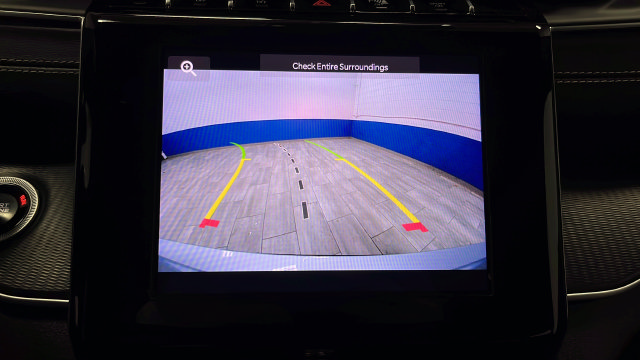 Used 2025 Jeep Grand Cherokee L Altitude AWD/4WD image 14