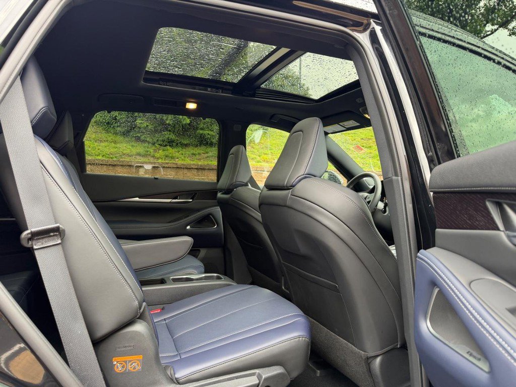 Used 2026 INFINITI QX60 Sport w/ Dark Cargo Package AWD/4WD image 10