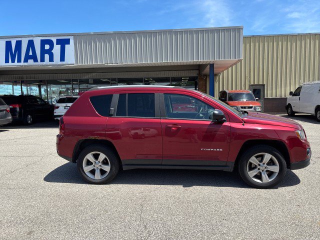 Used 2016 Jeep Compass Sport w/ Power Value Group image 4