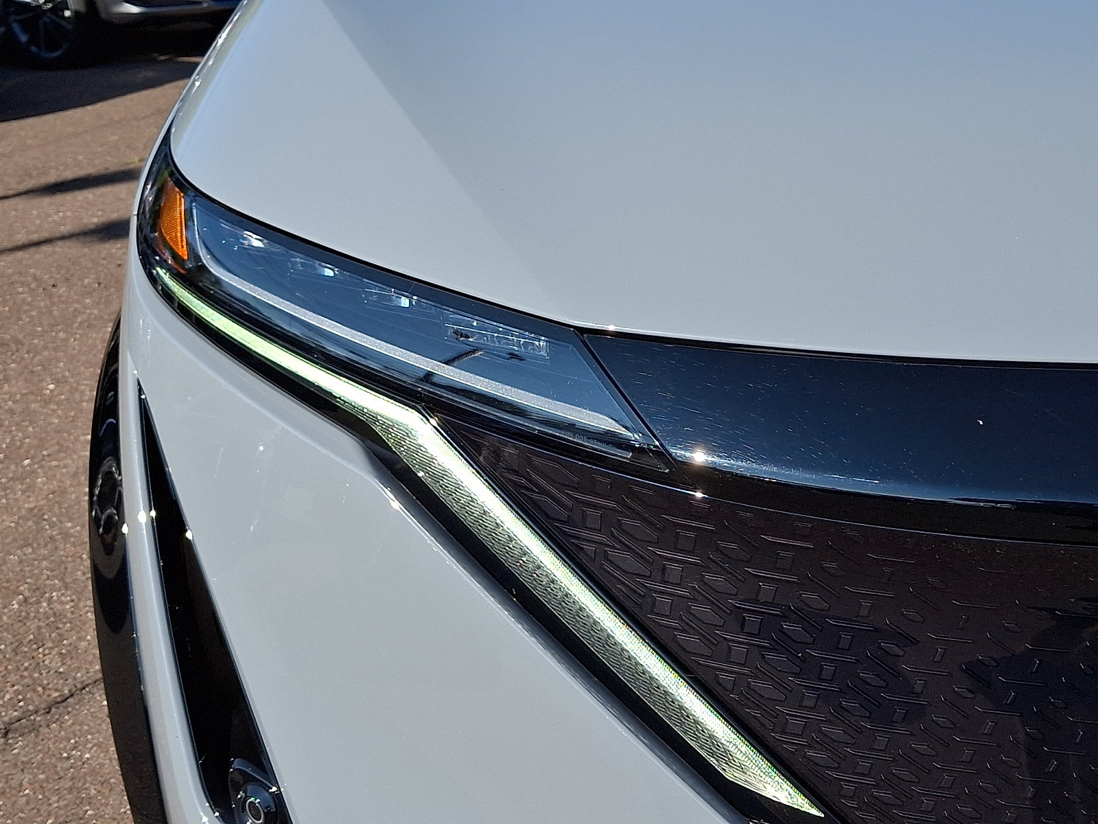 Used 2023 Nissan Ariya FWD image 9