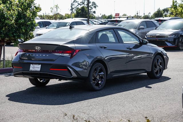 New 2026 Hyundai Elantra Sport FWD image 5