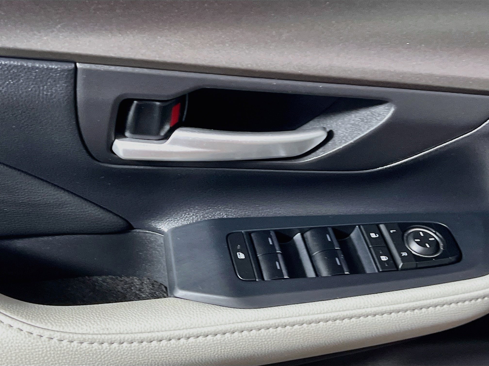 Used 2026 Toyota Grand Highlander AWD Hybrid image 17