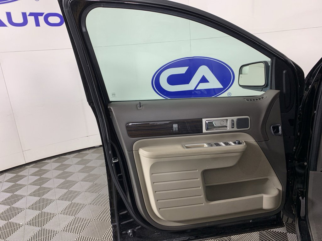 Used 2008 Lincoln MKX Base image 13