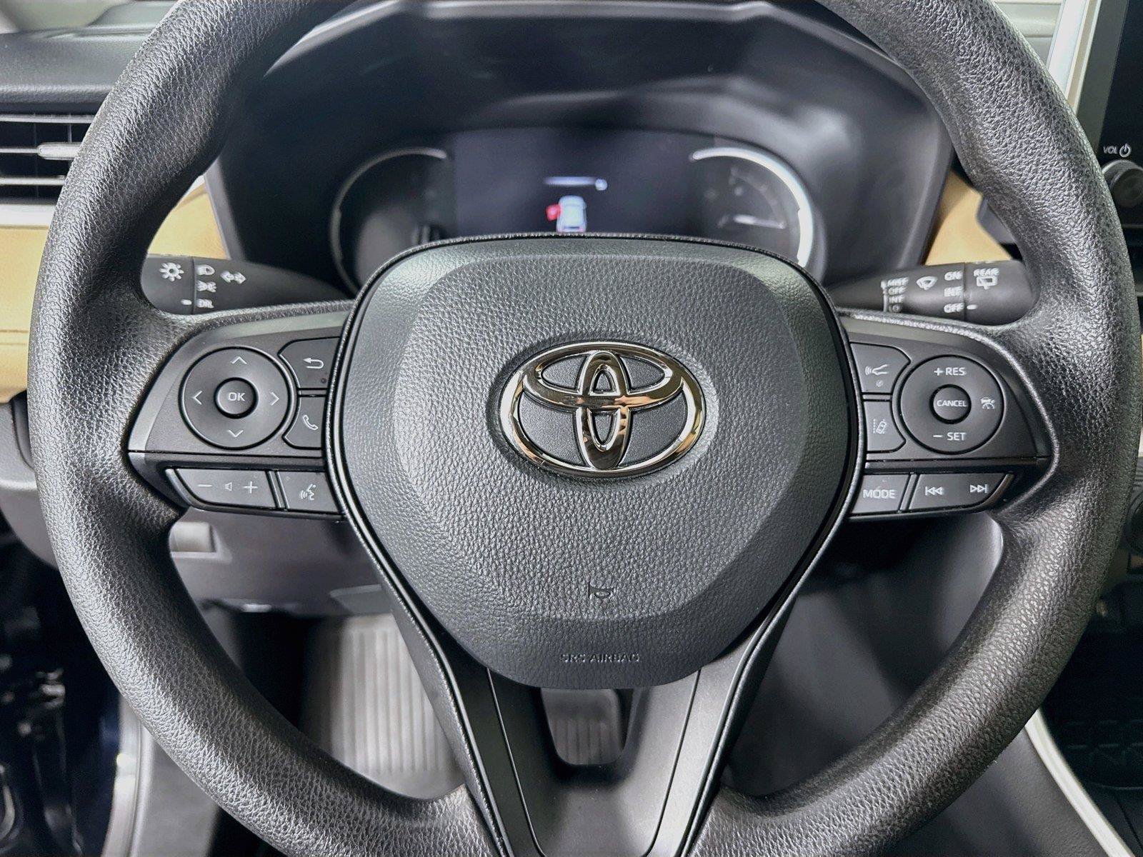 Certified 2025 Toyota RAV4 LE FWD image 16