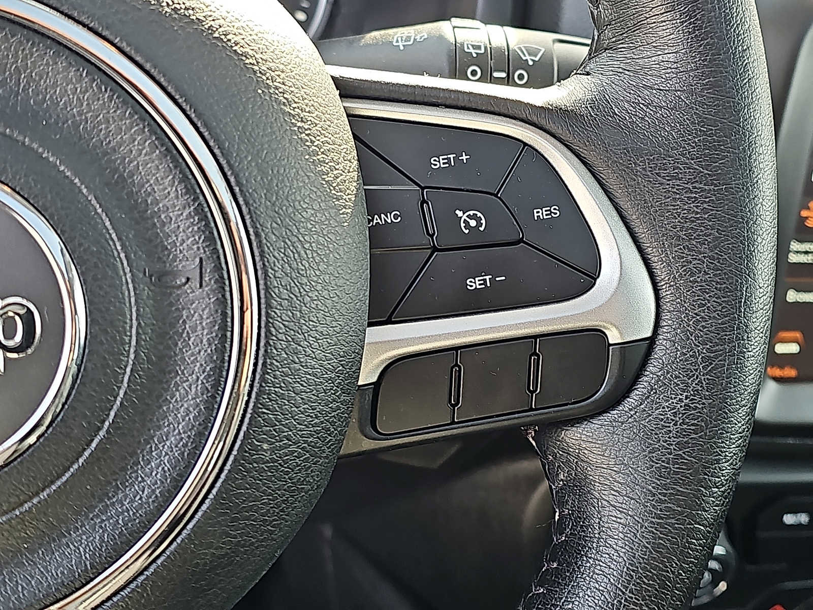 Used 2023 Jeep Renegade Latitude w/ Sun/Sound Group image 23