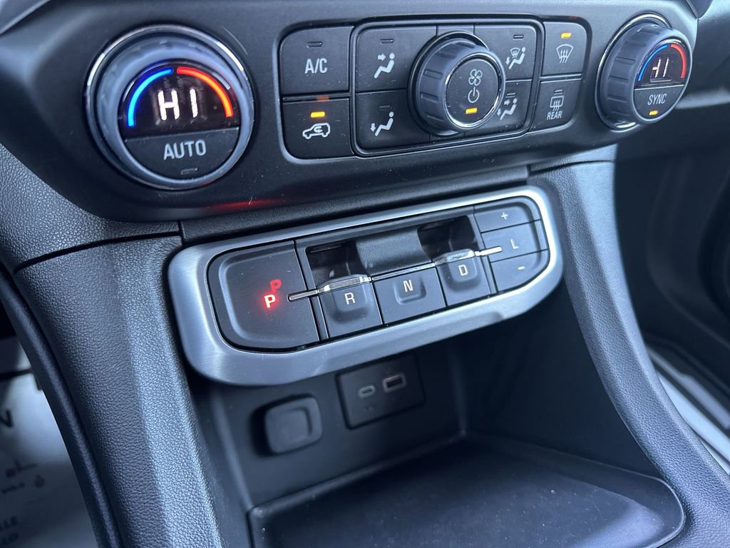 Used 2023 GMC Acadia SLE w/ Driver Convenience Package image 19