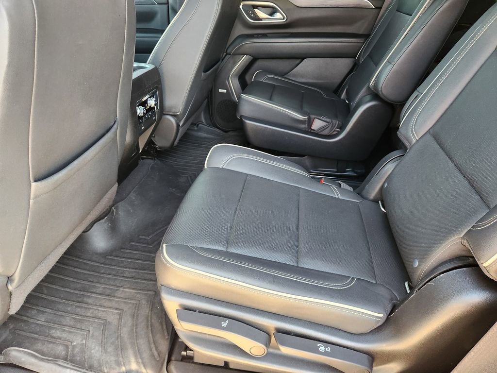 Used 2022 GMC Yukon SLT w/ SLT Premium Package AWD/4WD image 29