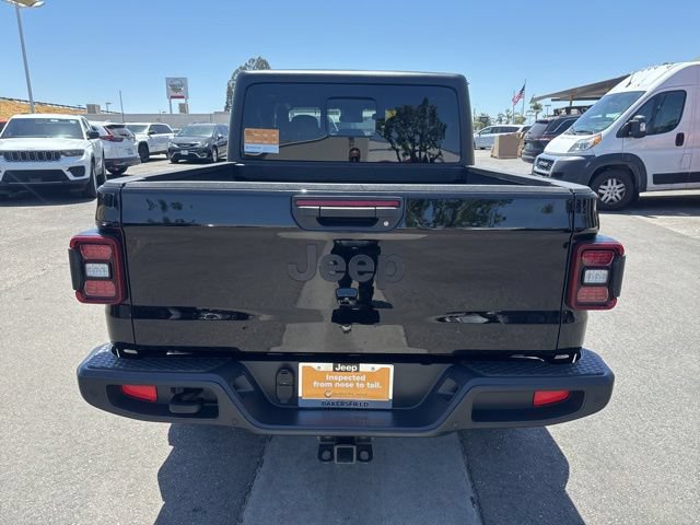 Used 2024 Jeep Gladiator Sport AWD/4WD image 3