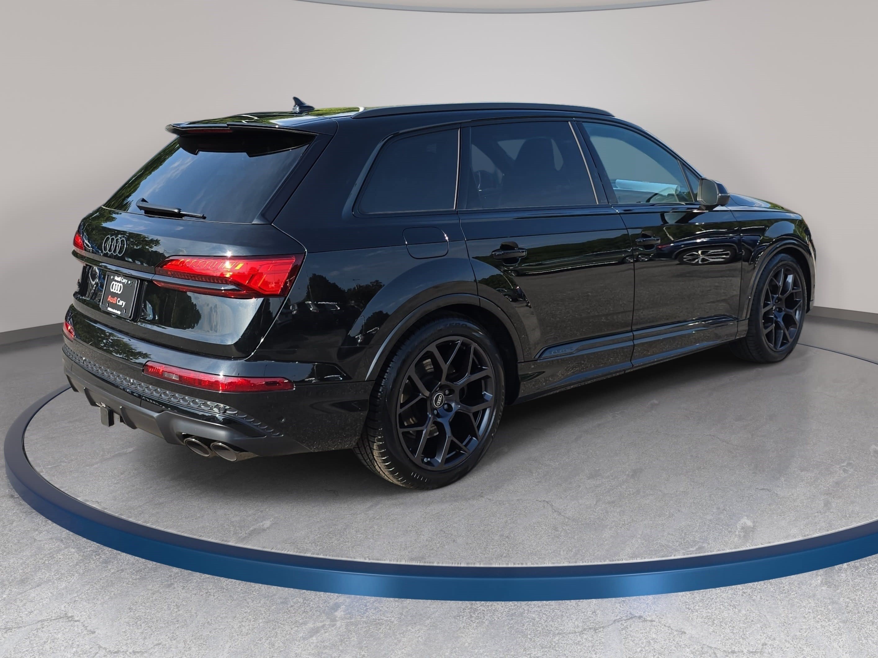 New 2026 Audi SQ7 Premium Plus AWD/4WD image 5